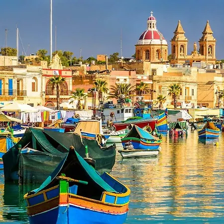 Gorgeous With Terrace In Fort Cambridge, Pool * Sliema